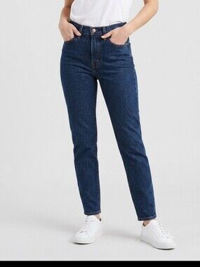 Levis Strauss Women's Skinny Jeans in Dark Blue Denim